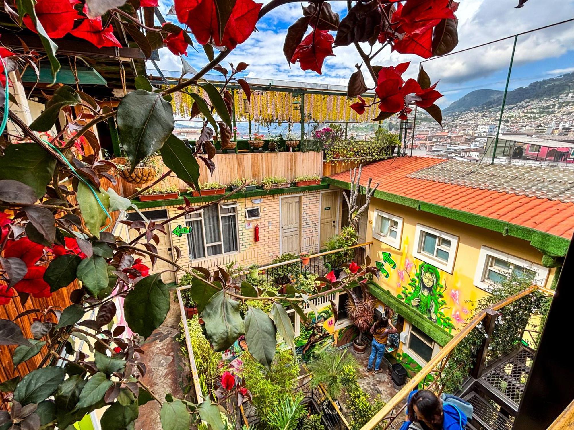 The Secret Garden Vandrarhem Quito Exteriör bild