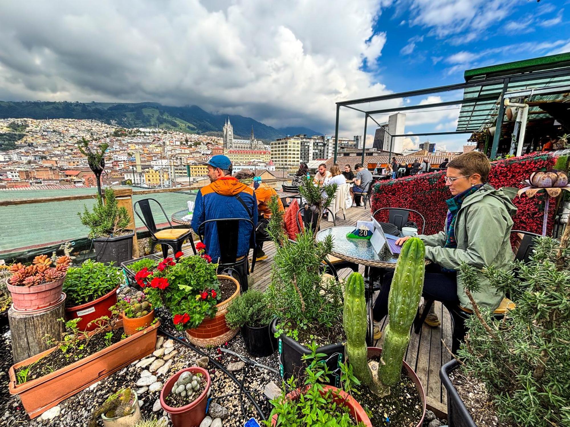 The Secret Garden Vandrarhem Quito Exteriör bild